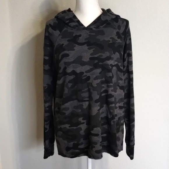 𝅺SUNDRY Pullover Hoodie Lightweight Sweatshirt in Charcoal Camo Size 1 (4-6) - Picture 1 of 10